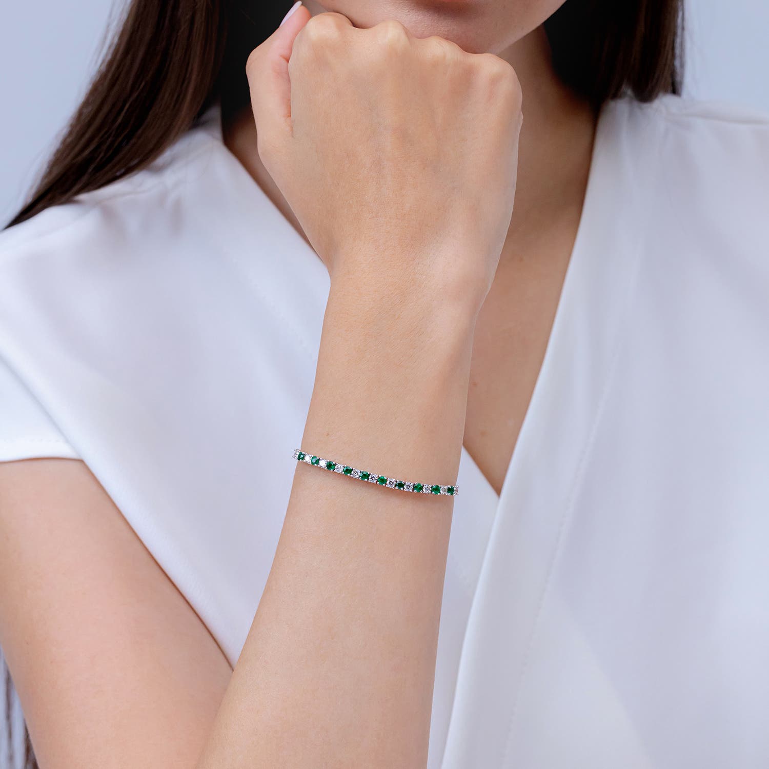 SB0353ED lifestyle image - lifestyle 3