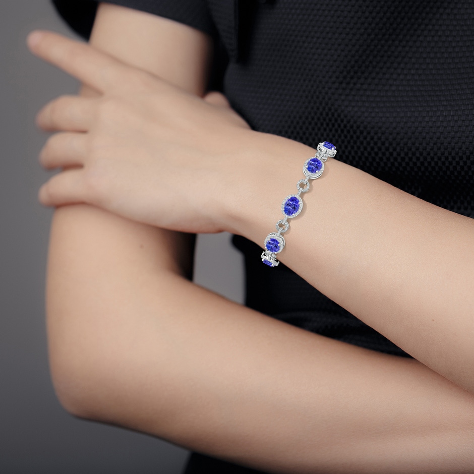 9x7mm AAA Oval Tanzanite Halo Open Circle Link Bracelet in White Gold brac