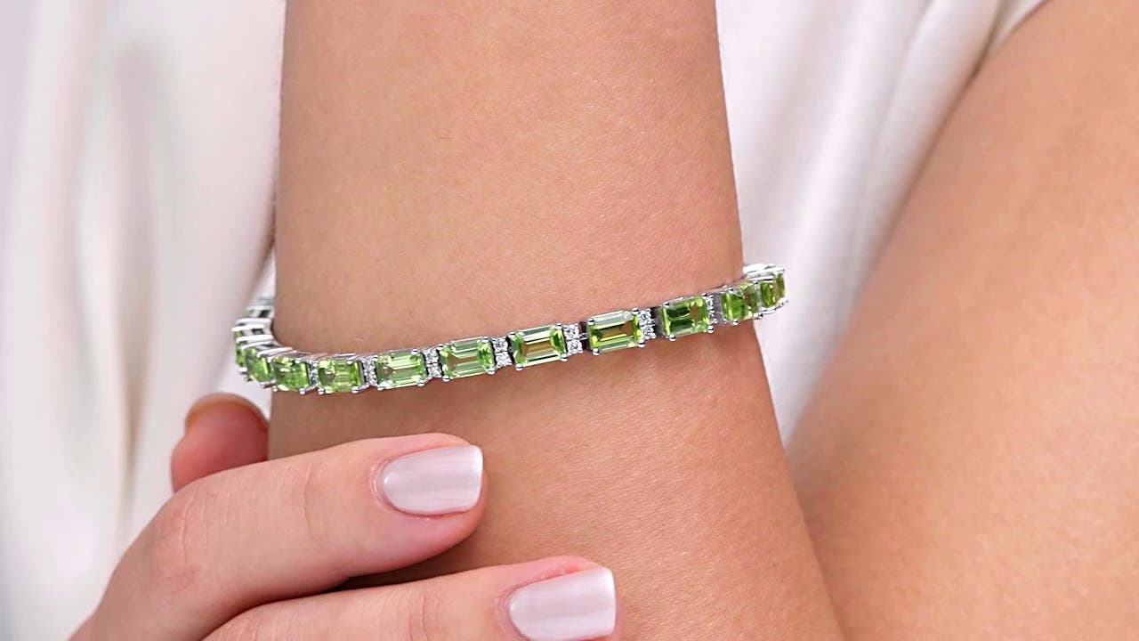 Peridot Green popular Diamond Tennis Bracelet, Bohemian Tennis Bracelet, Light Green Bracelet, Green Diamond Bracelet, Peridot Diamond Silver, Chic