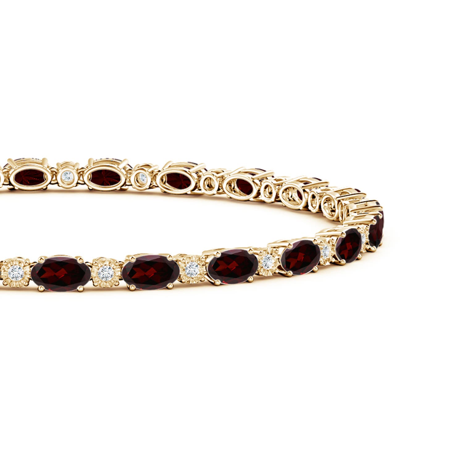 A - Garnet / 6.07 CT / 14 KT Yellow Gold