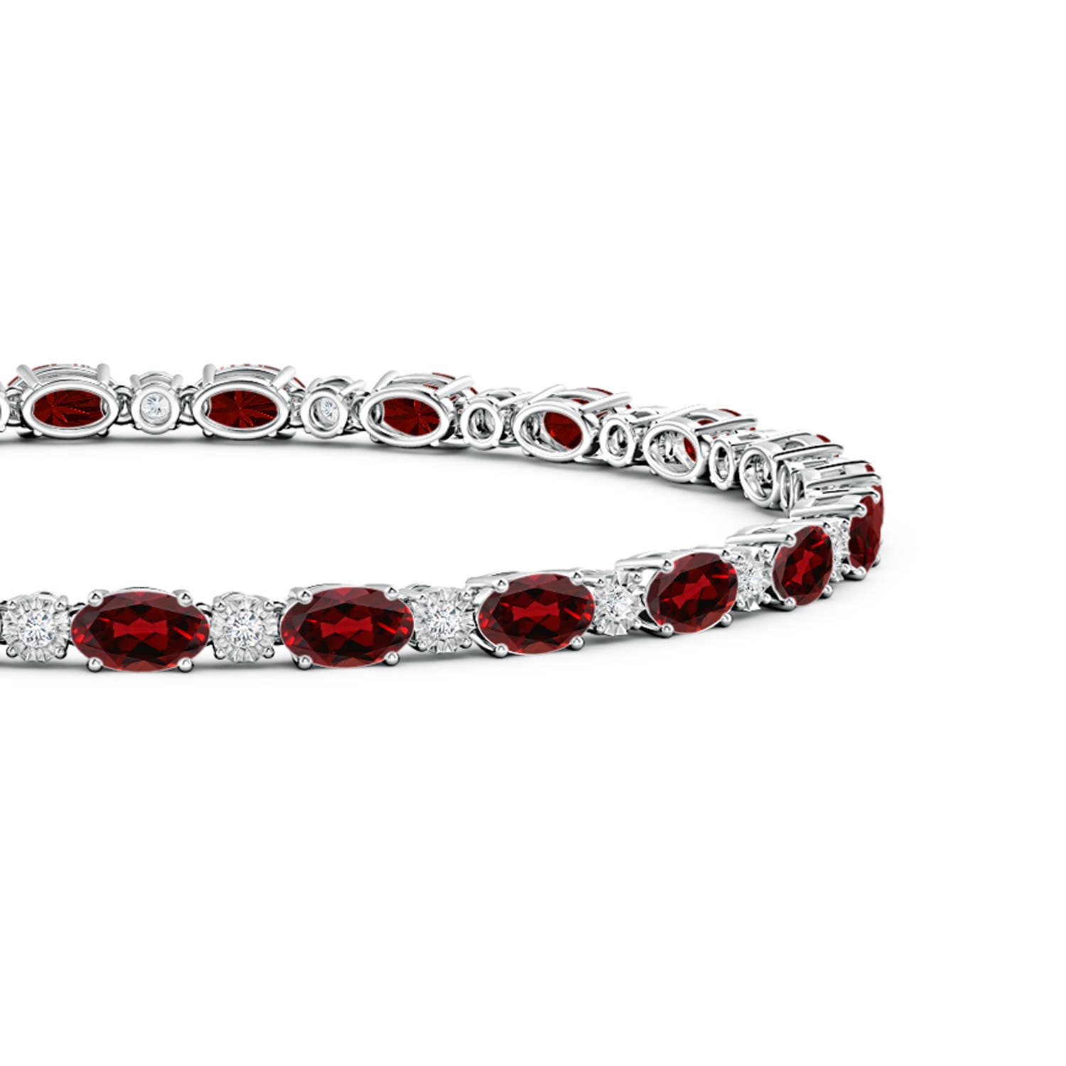 AAAA - Garnet / 6.07 CT / 14 KT White Gold