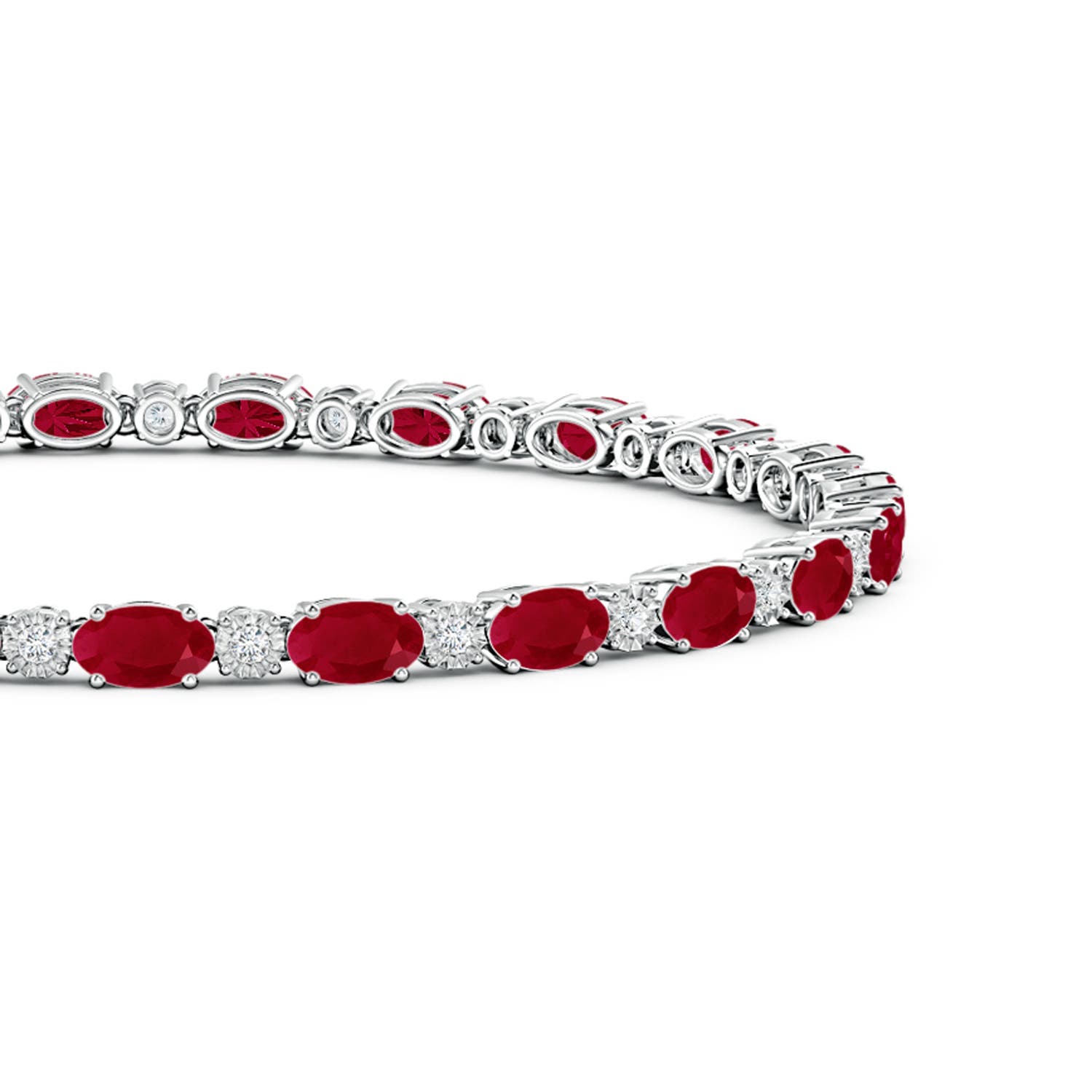 AA - Ruby / 6.07 CT / 14 KT White Gold