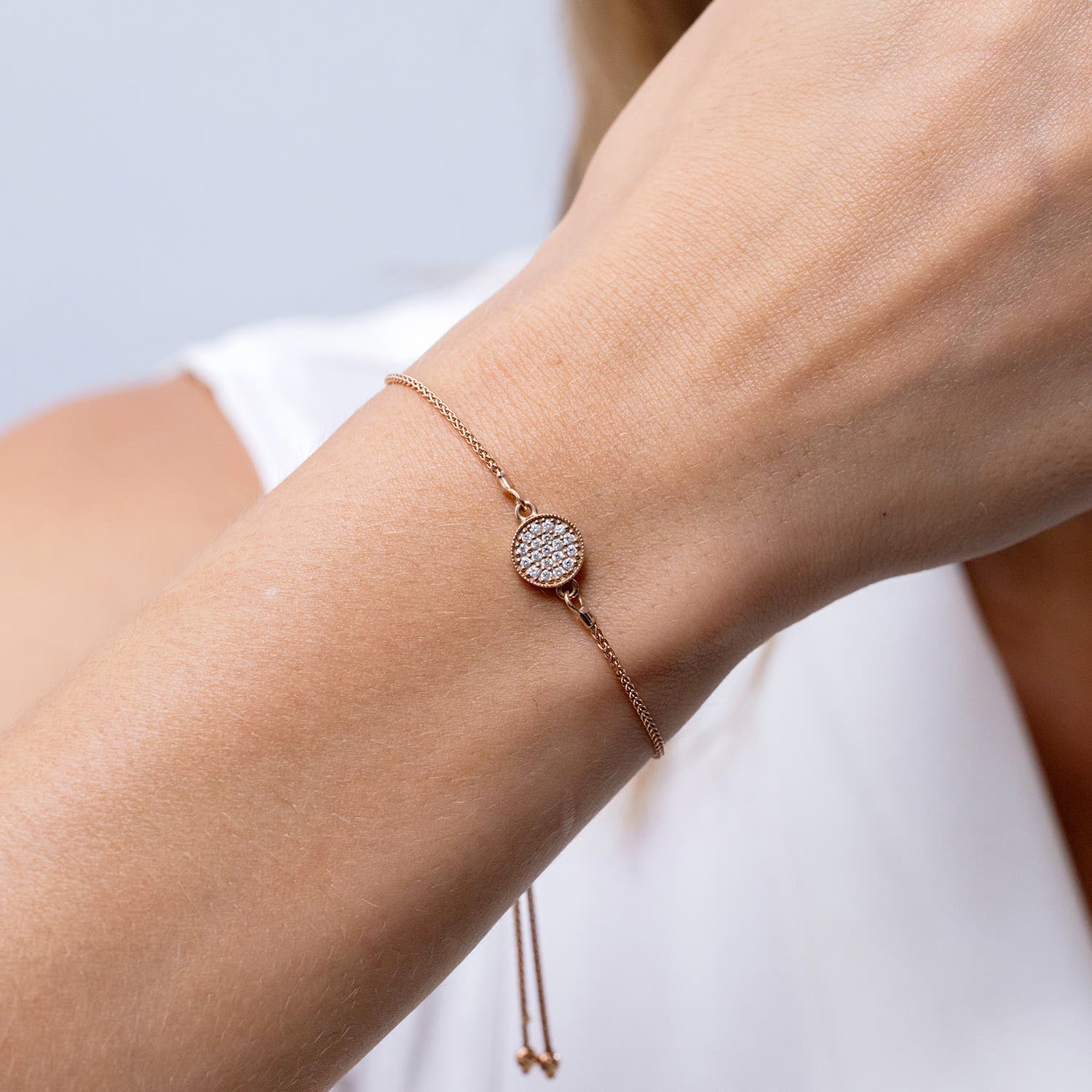 SB0389D lifestyle image - lifestyle 4