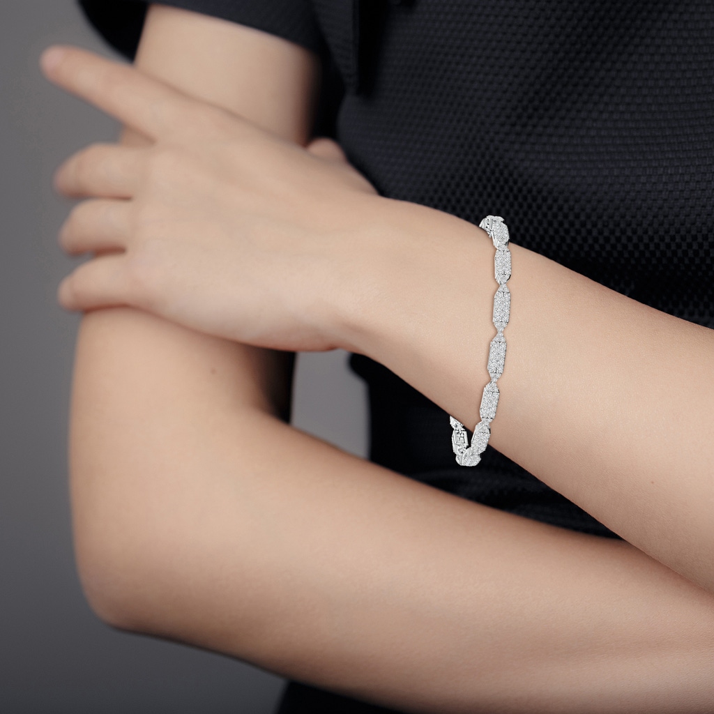 1.3mm HSI2 Diamond Rectangular & Bow Tie Tennis Bracelet in White Gold - body_bra