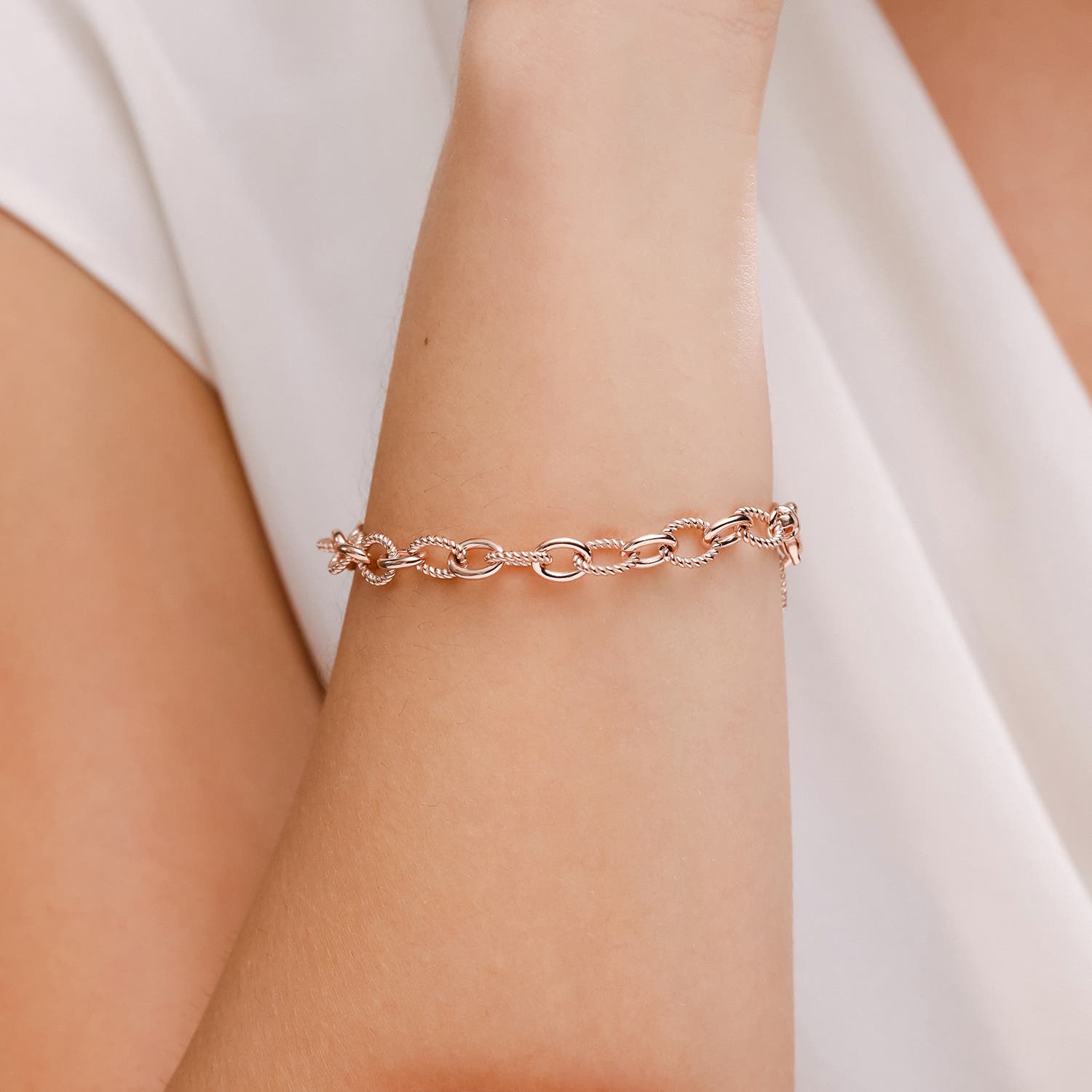 Alternate Twisted Rope Open Link Bracelet