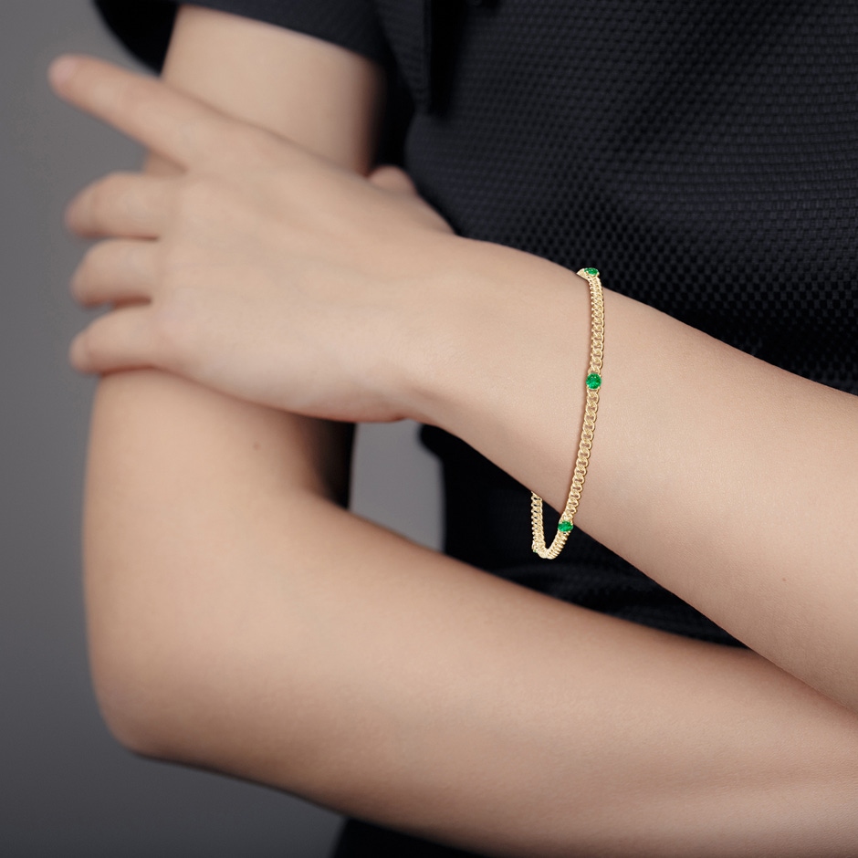 2.9mm AAA Five Stone Emerald Station Bracelet in Yellow Gold body-bra