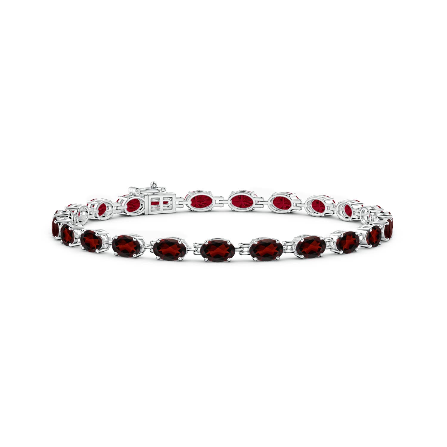 AA - Garnet / 12.65 CT / 14 KT White Gold