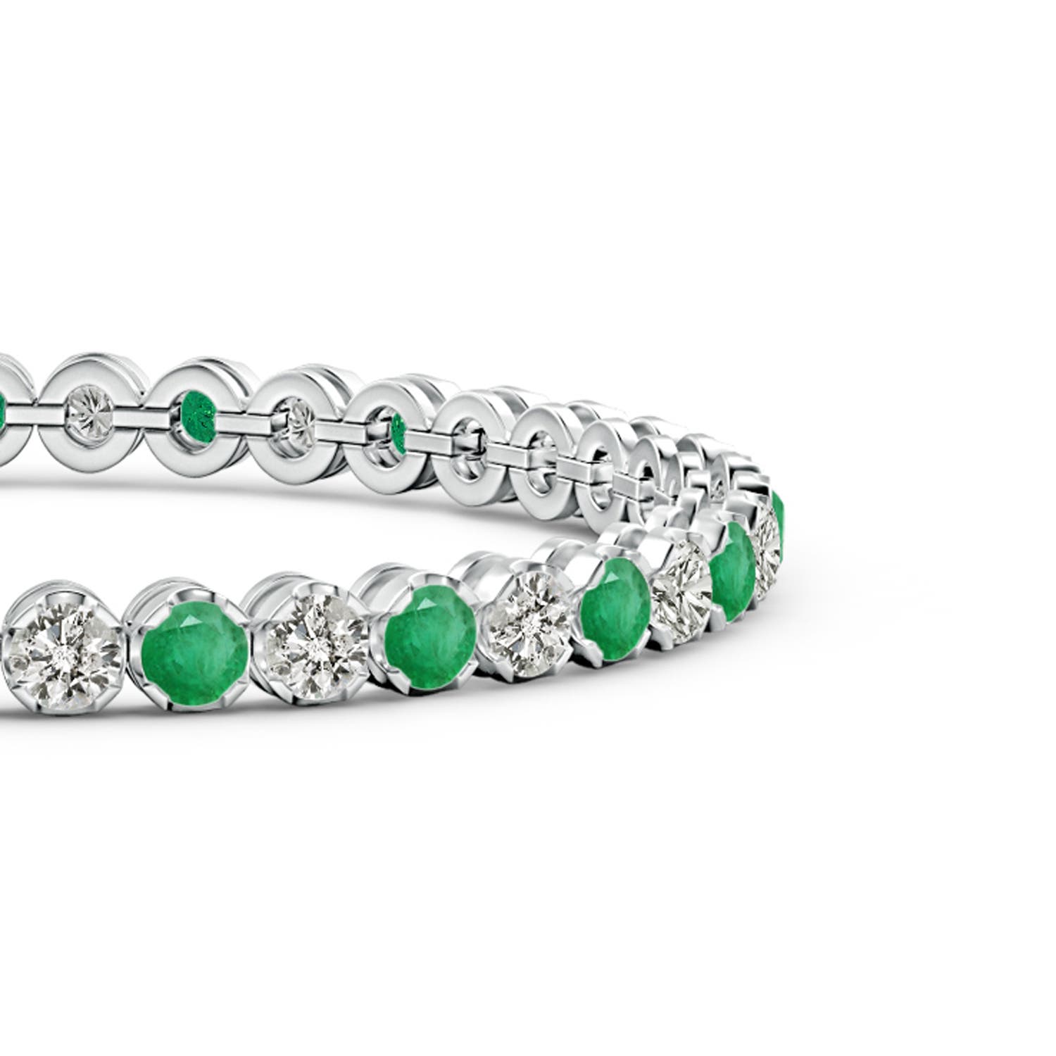 A - Emerald / 6.18 CT / 14 KT White Gold