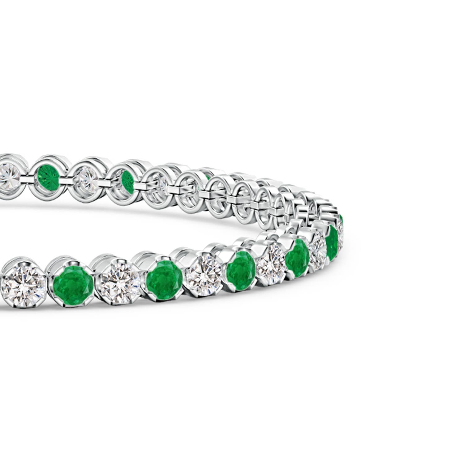 AA - Emerald / 5.13 CT / 14 KT White Gold