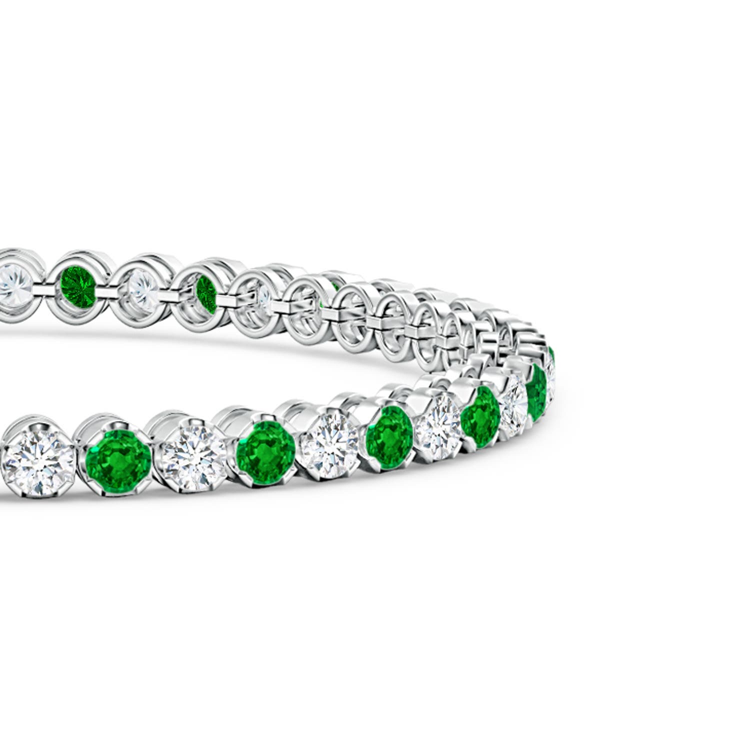 AAAA - Emerald / 5.13 CT / 14 KT White Gold