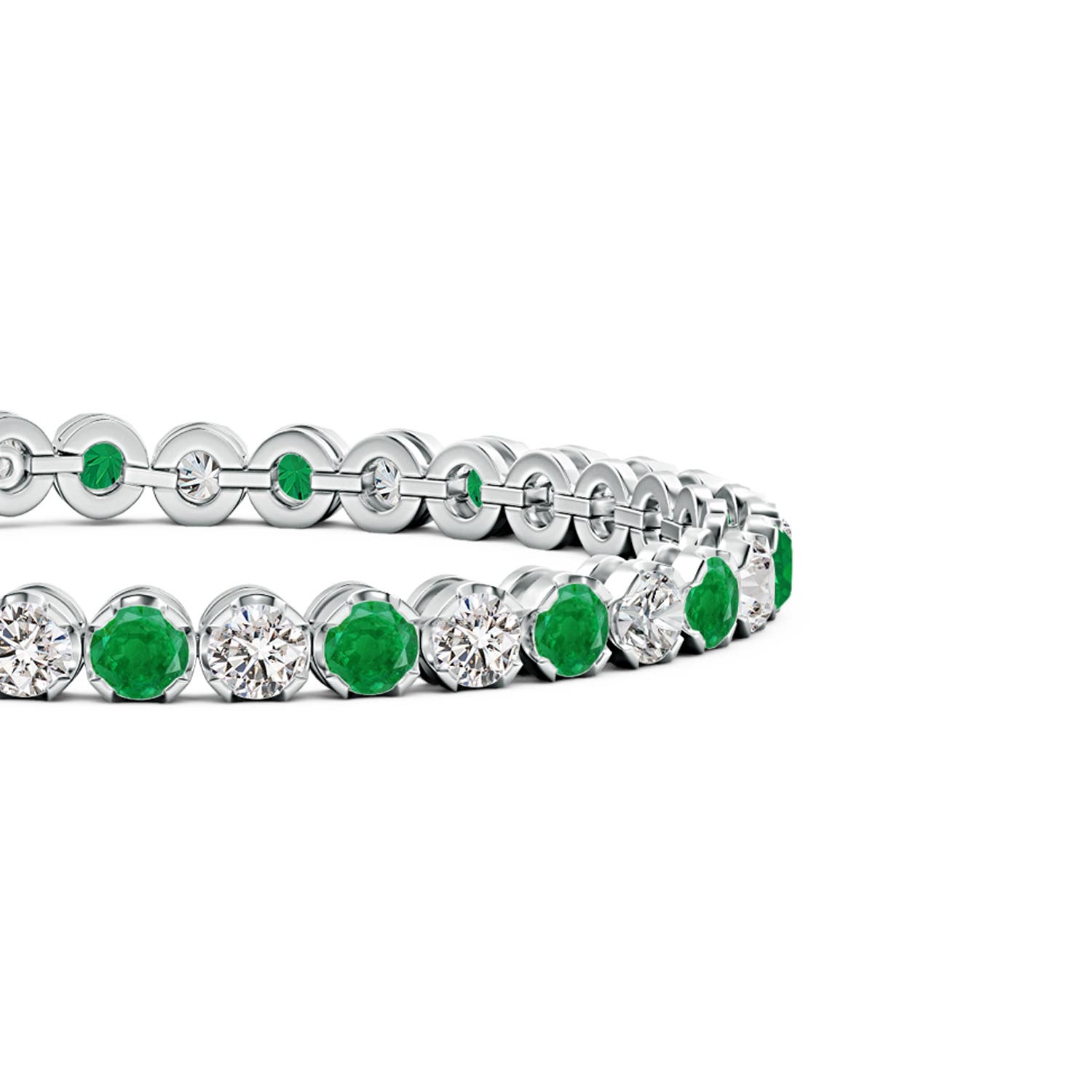 AA - Emerald / 7.99 CT / 14 KT White Gold