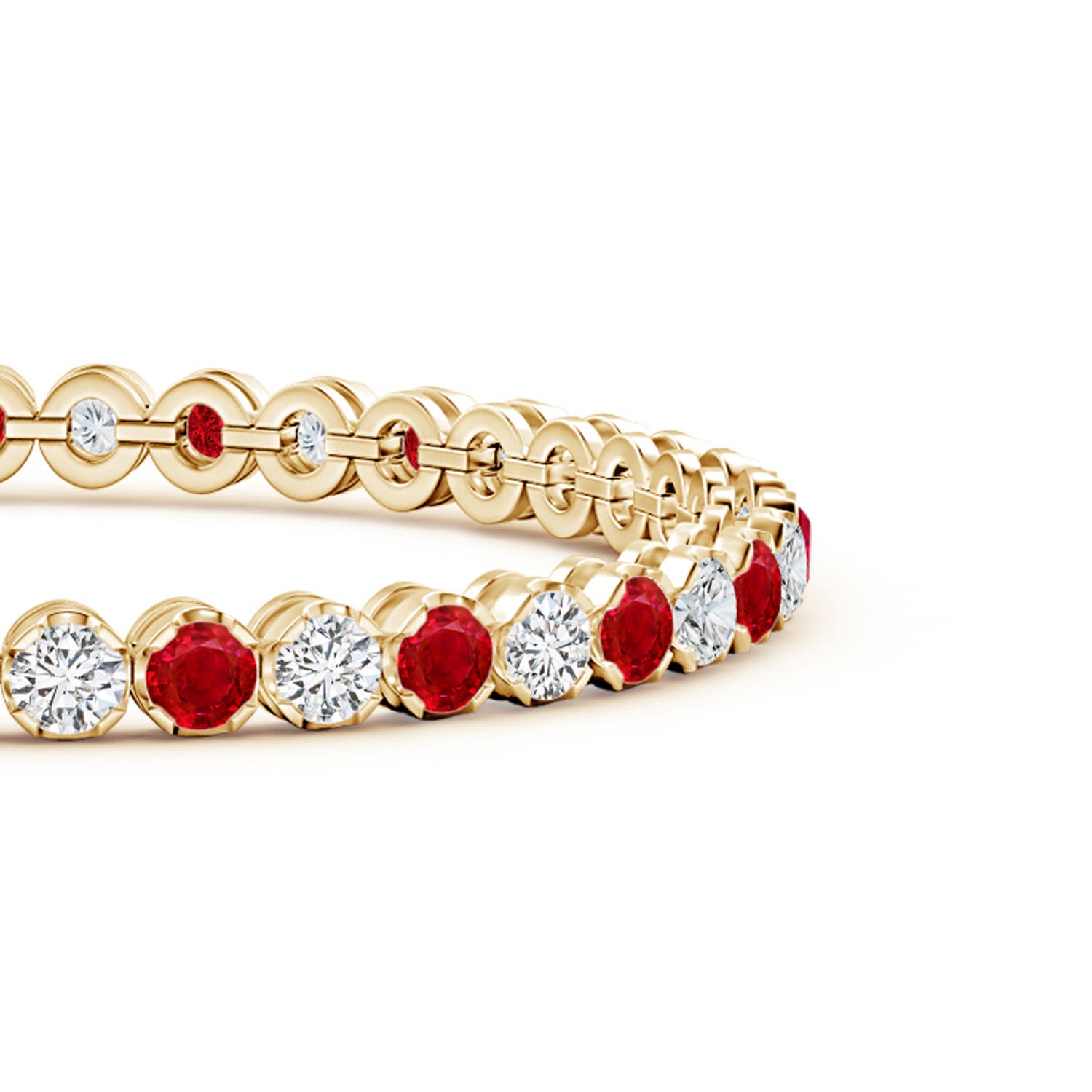 AAA - Ruby / 7.78 CT / 14 KT Yellow Gold