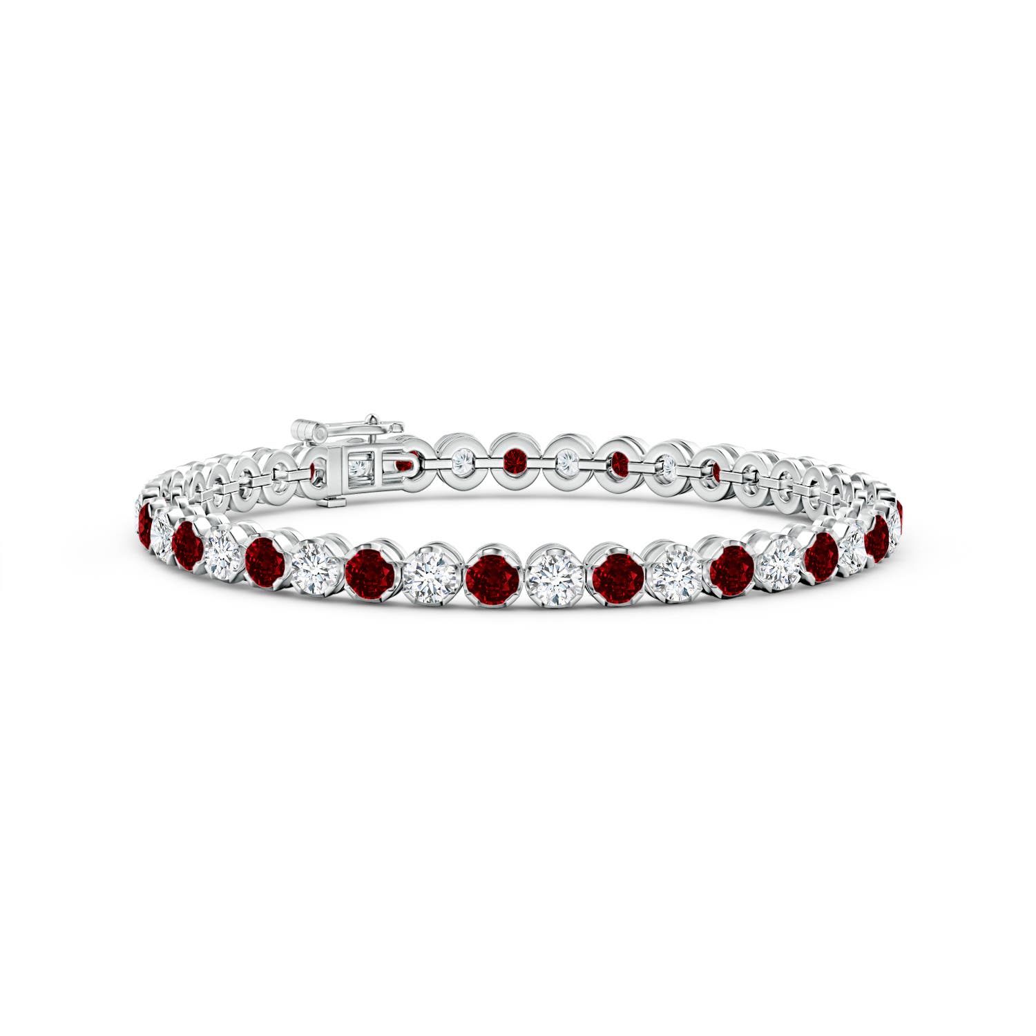 AAAA - Ruby / 7.78 CT / 14 KT White Gold