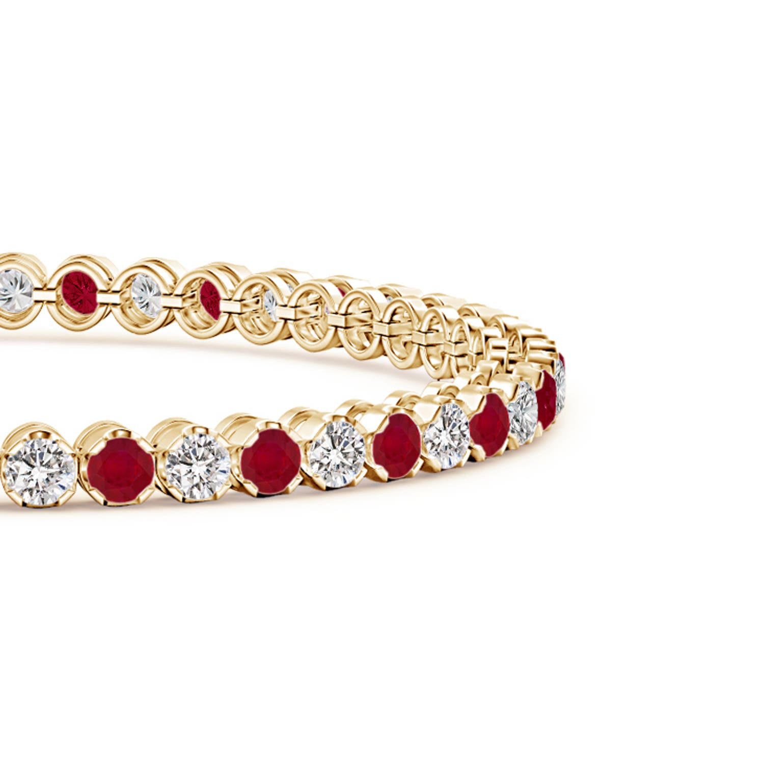 AA - Ruby / 6.38 CT / 14 KT Yellow Gold