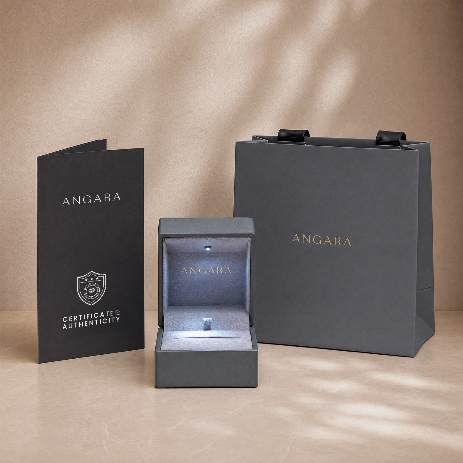 Gift Box for Classic Freshwater Pearl Drop Pendant with Diamond - box
