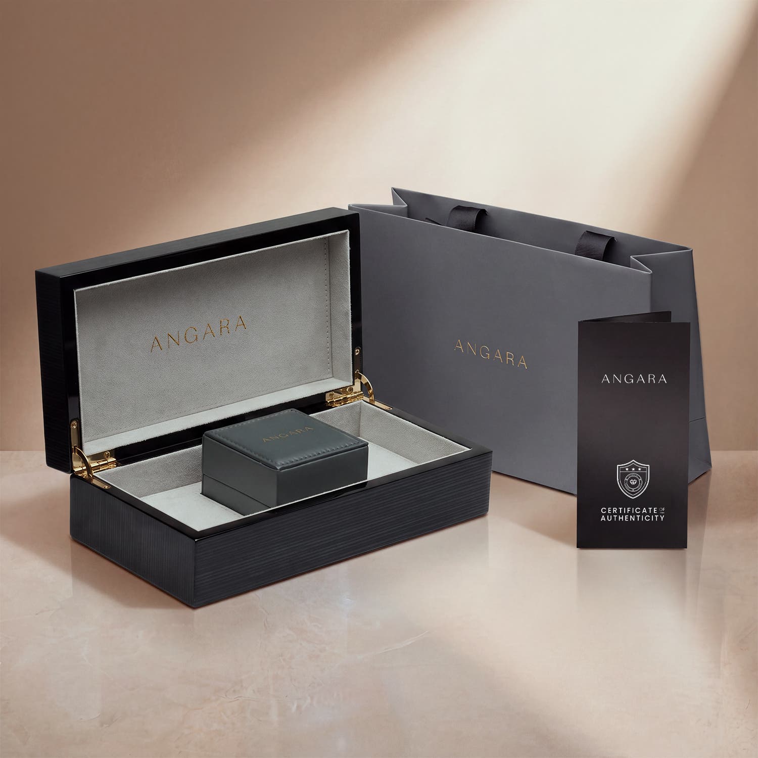 Gift Box for Solitaire Round Claw-Set Emerald Classic Engagement Ring - box
