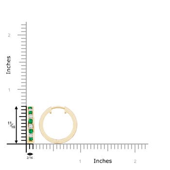 AAA - Emerald / 0.73 CT / 14 KT Yellow Gold