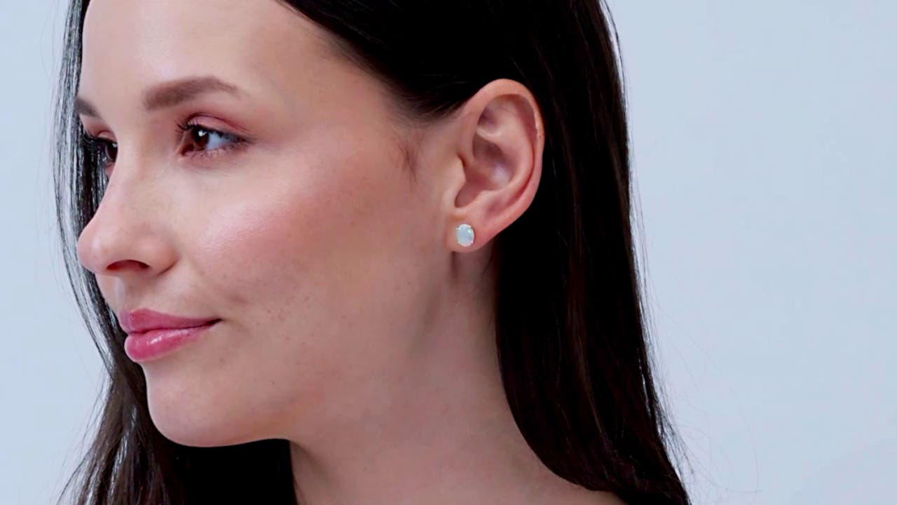 送税込【AMY O】Opal Halo Studs オパールハロースタッド 国内発 Oval Opal Studs with Diamond Halo | Angara