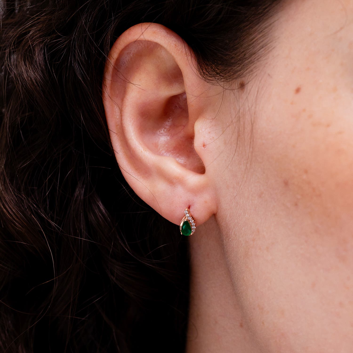 Angara shop emerald earrings