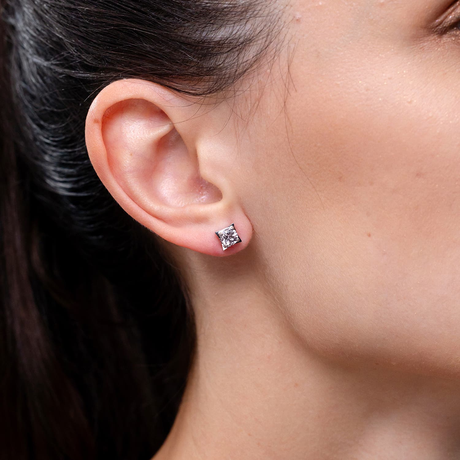 ANGARA 0.84 Ct Kite Framed Prong Set Round Morganite Stud Earrings in 14K Gold - Picture 4 of 25