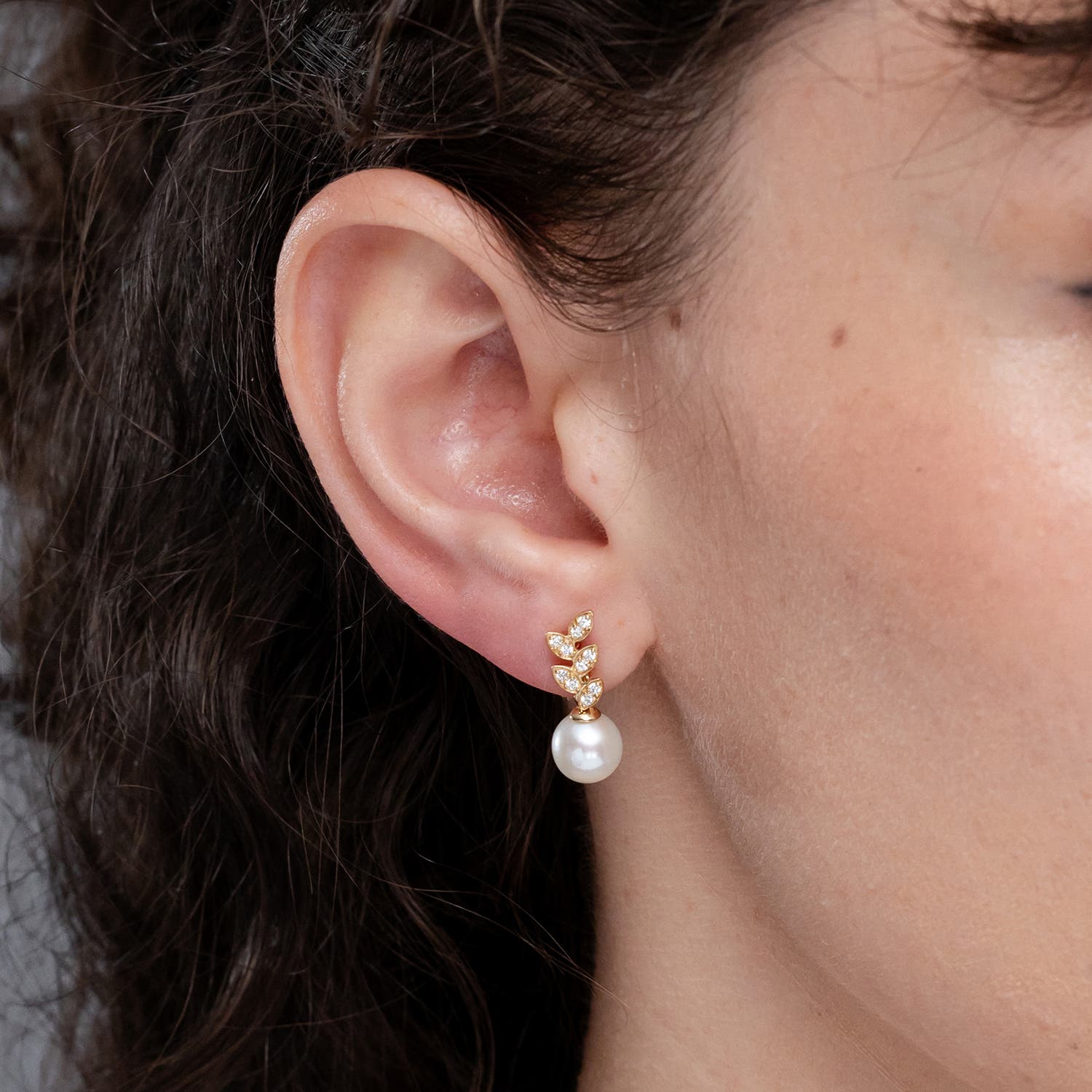 SE1542FWPRD lifestyle image - lifestyle 3