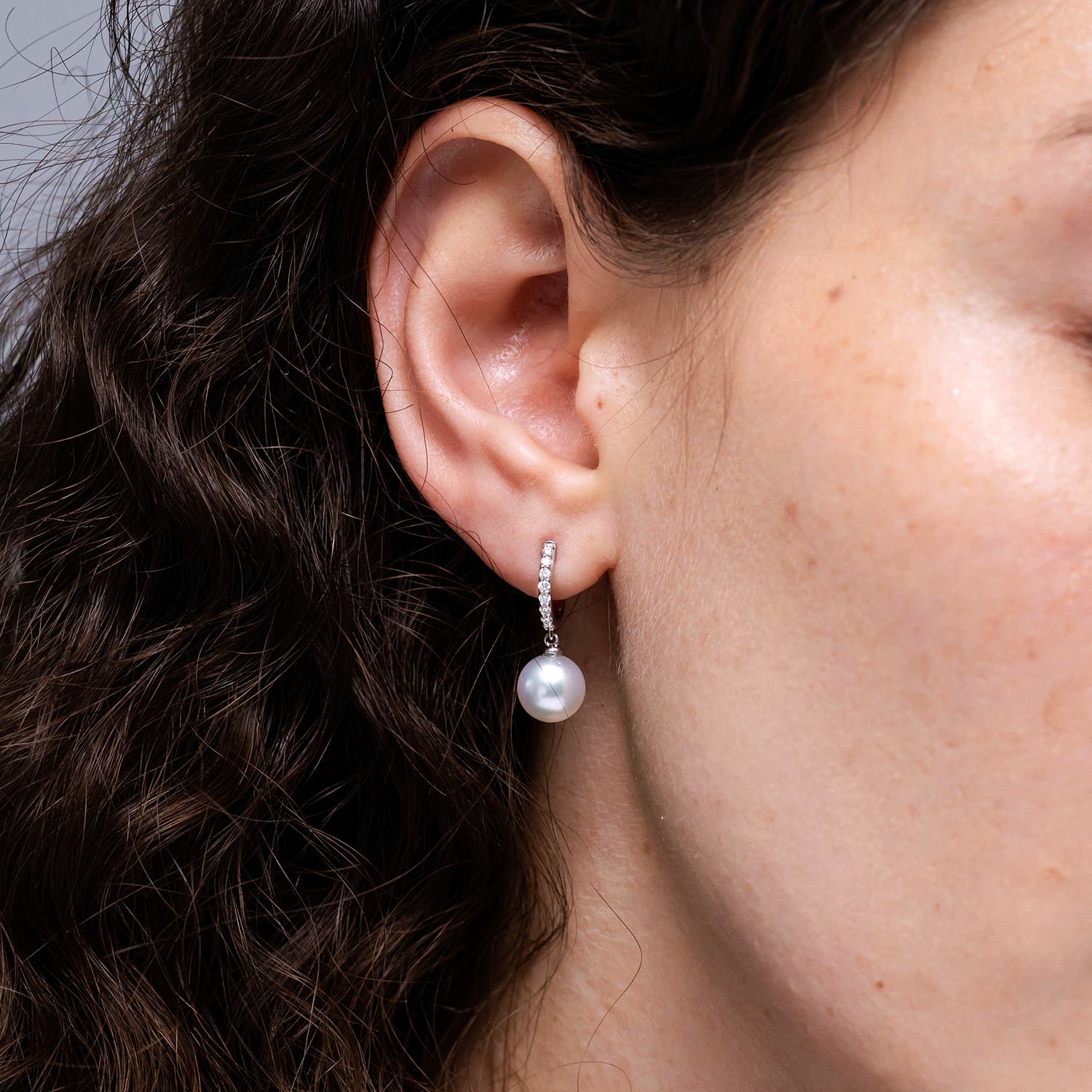 SE1629SSPRD GIA_Certificate - lifestyle 3