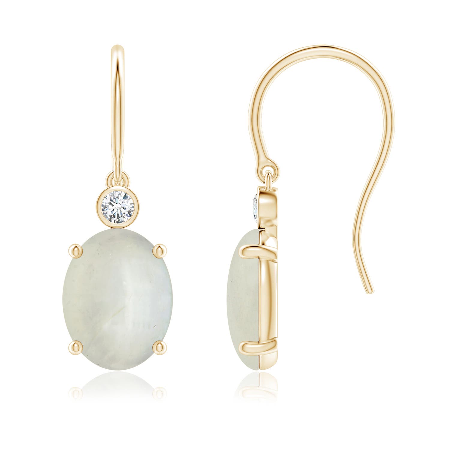 AA - Moonstone / 3.49 CT / 14 KT Yellow Gold