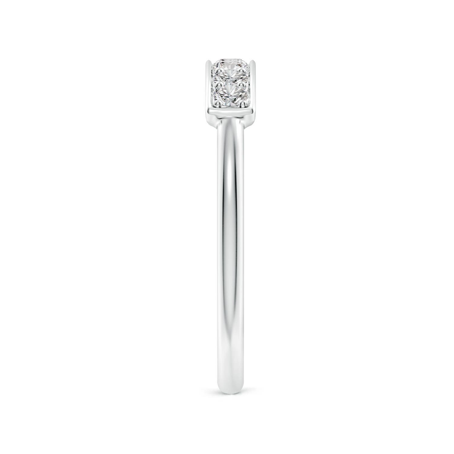 I-J, I1-I2 / 0.25 CT / 14 KT White Gold