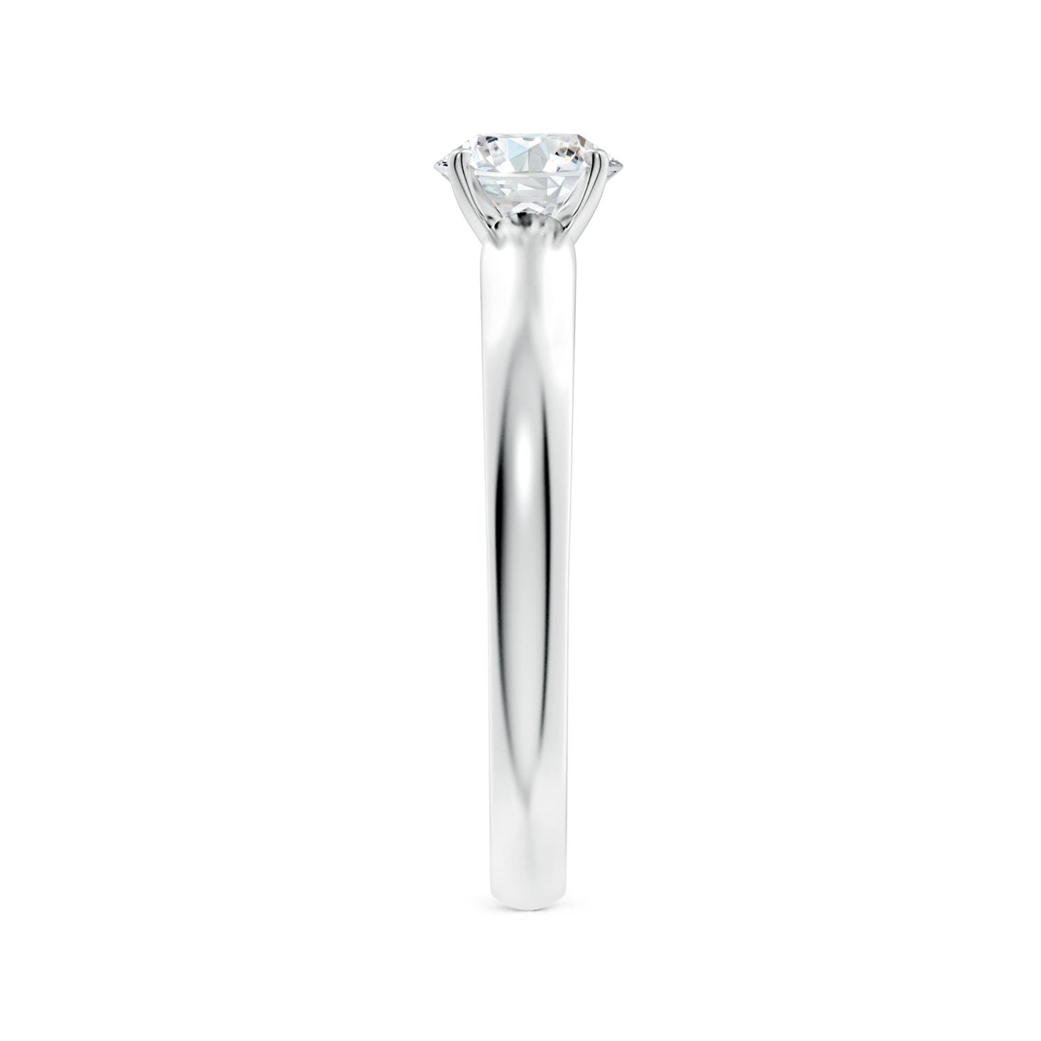 G, VS2 / 0.75 CT / 14 KT White Gold