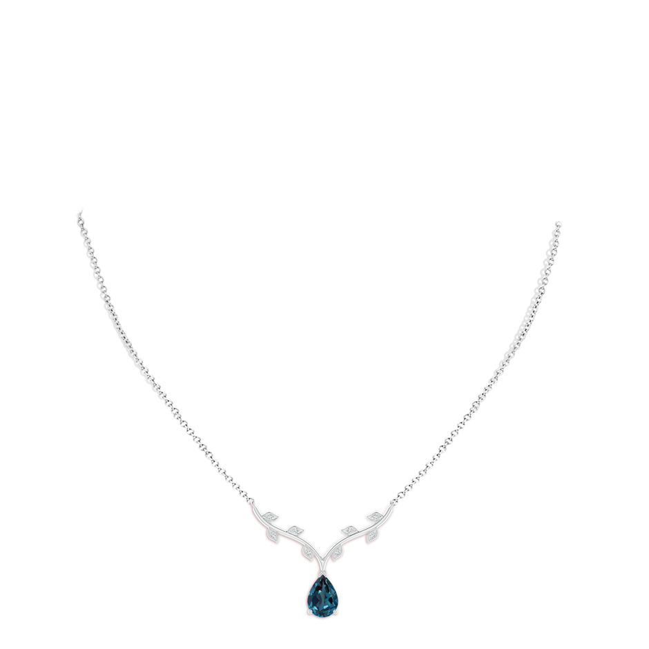 10x7mm Labgrown Pear-Shaped Lab-Grown Alexandrite Necklace with Leaf Motifs in P950 Platinum pen