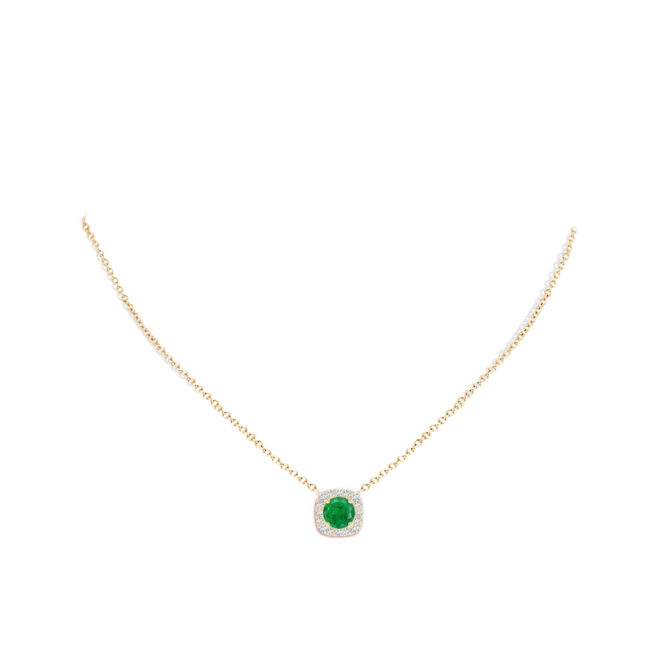 7mm AA Round Emerald Pendant with Cushion Halo in Yellow Gold body-neck
