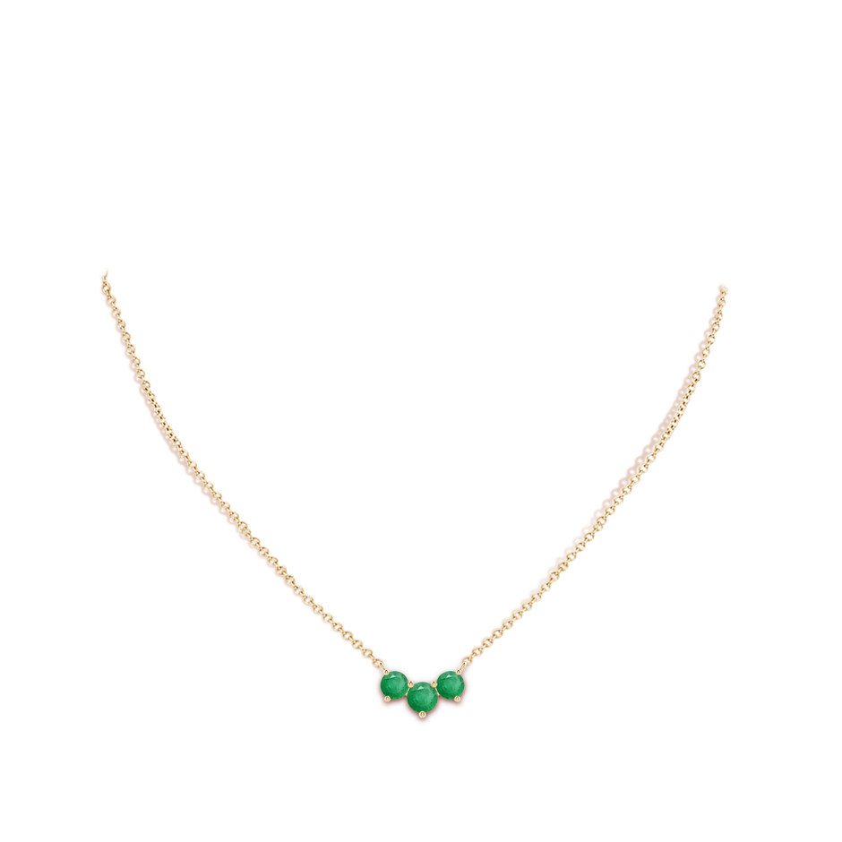 6mm A Classic Trio Round Emerald Necklace in Yellow Gold pen