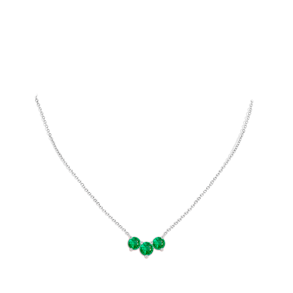 7mm AAA Classic Trio Round Emerald Necklace in White Gold pen