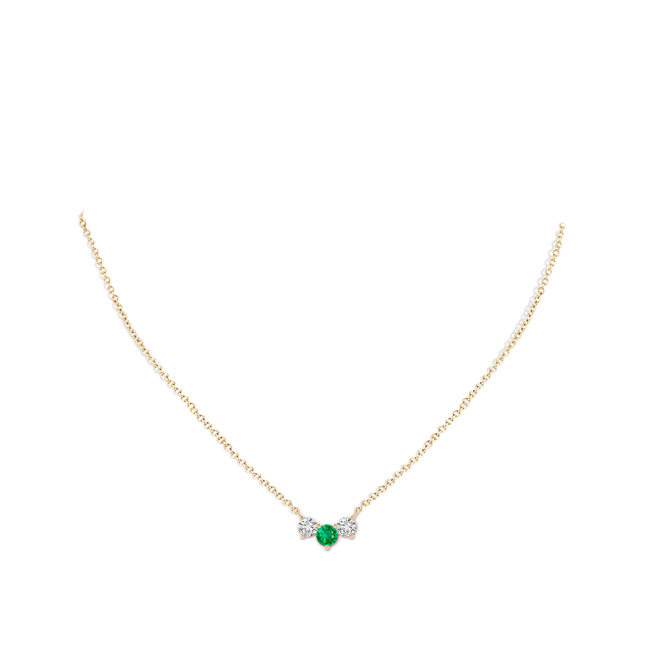 5mm AAA Classic Emerald and Diamond Necklace in Yellow Gold pen