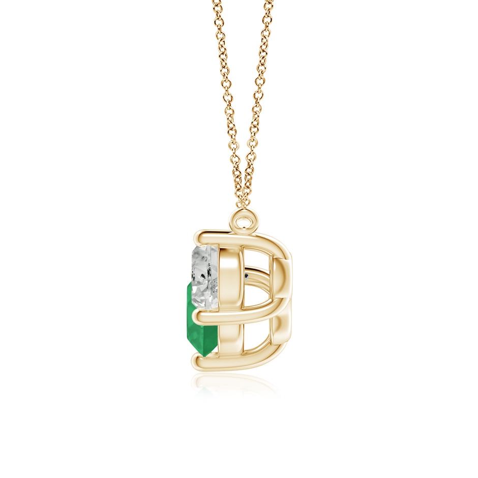 7mm A Classic Emerald and Diamond Necklace in Yellow Gold side 199