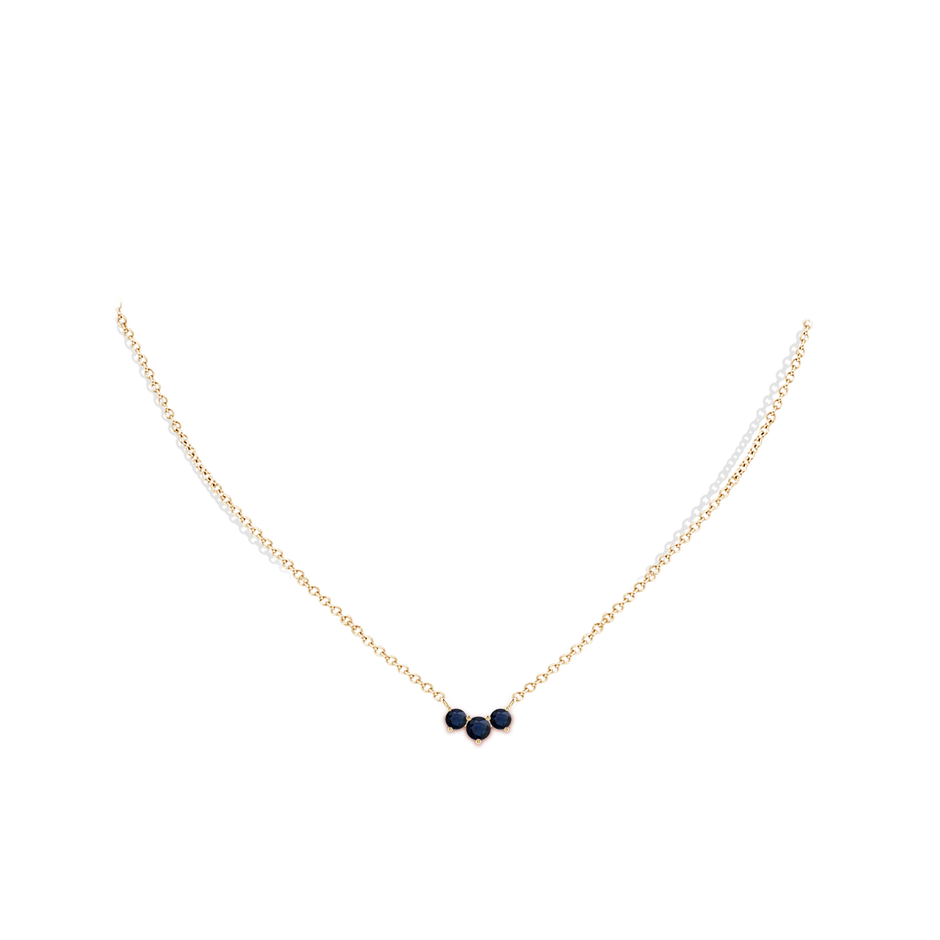 4mm A Classic Trio Sapphire Necklace in Yellow Gold pen