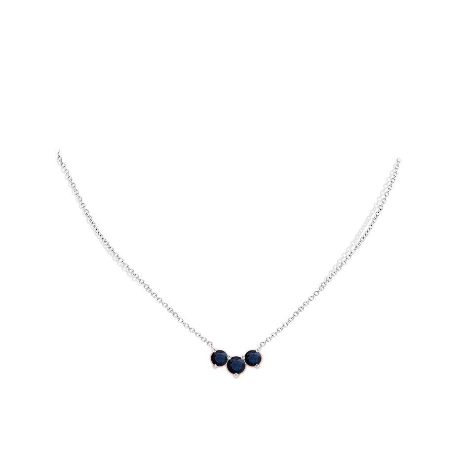 6mm A Classic Trio Sapphire Necklace in P950 Platinum pen