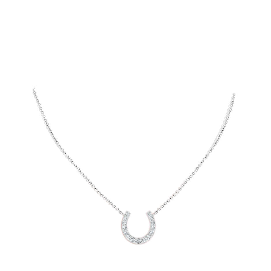 1.2mm GVS2 Classic Diamond Horseshoe Necklace in White Gold pen