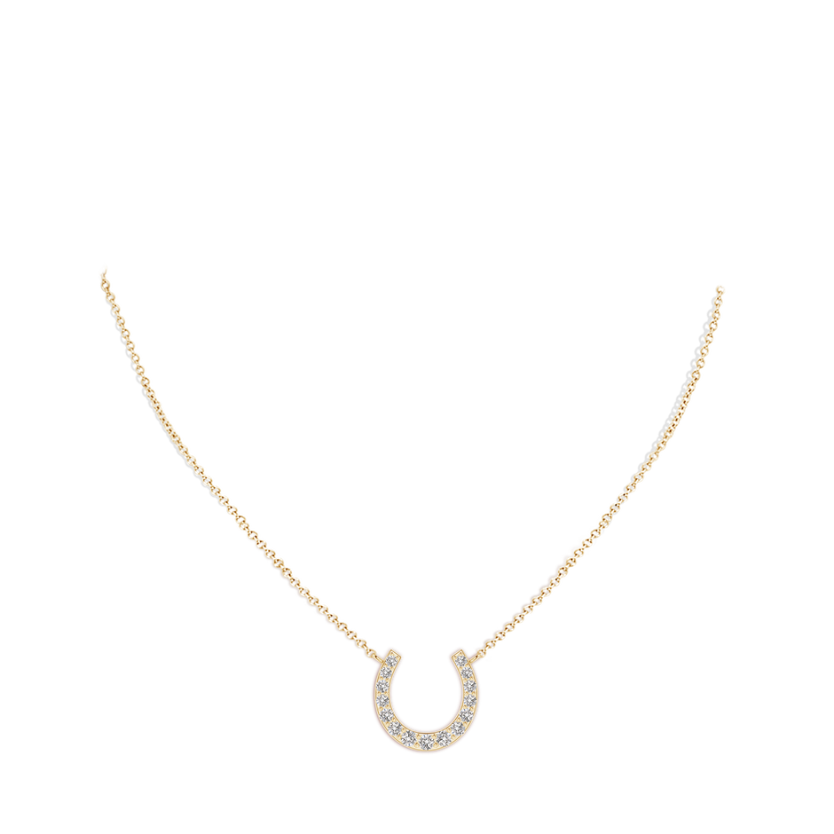 1.2mm IJI1I2 Classic Diamond Horseshoe Necklace in Yellow Gold pen