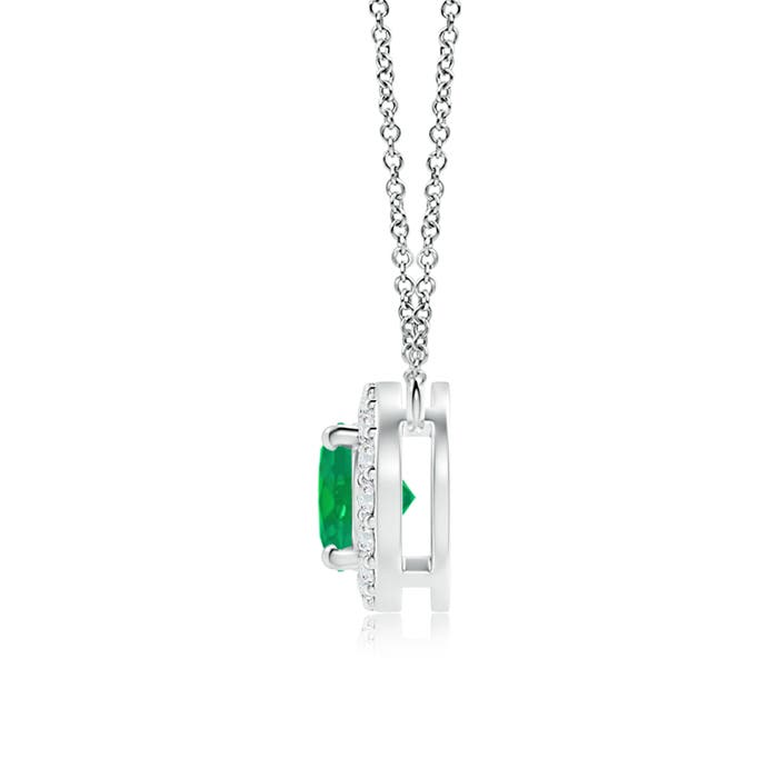 AA - Emerald / 0.83 CT / 14 KT White Gold