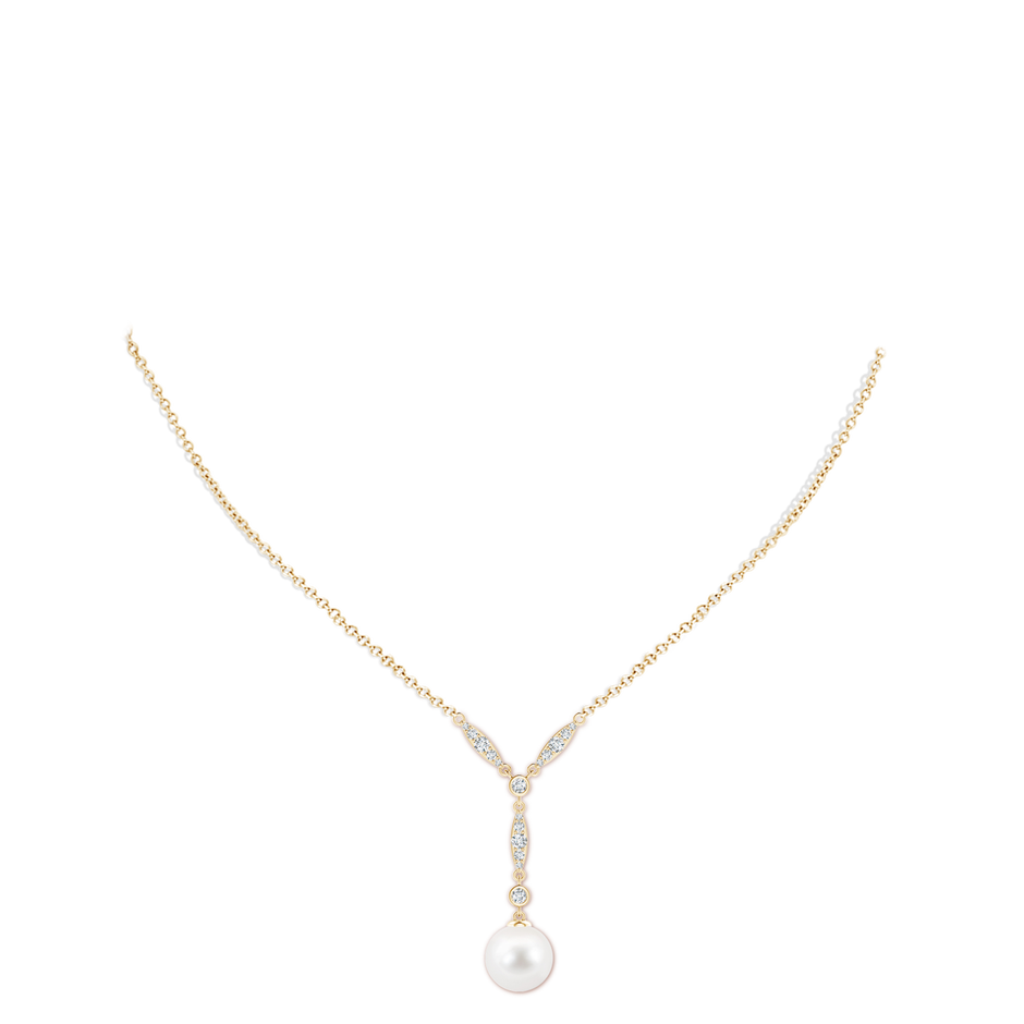 10mm AA Freshwater Pearl Lariat Style Necklace with Diamonds in Yellow Gold pen