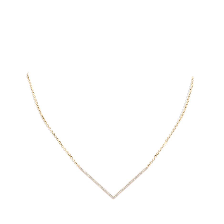 0.8mm GVS2 Diamond Studded Chevron Necklace in Yellow Gold body-neck