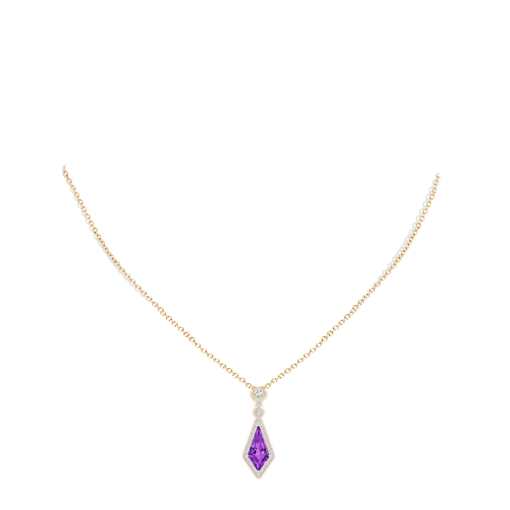 14x7mm AAAA Moroccan Style Kite-Shaped Amethyst Pendant in Yellow Gold Body-Neck
