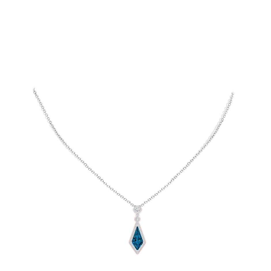 14x7mm AAAA Moroccan Style Kite-Shaped London Blue Topaz Pendant in White Gold body-neck