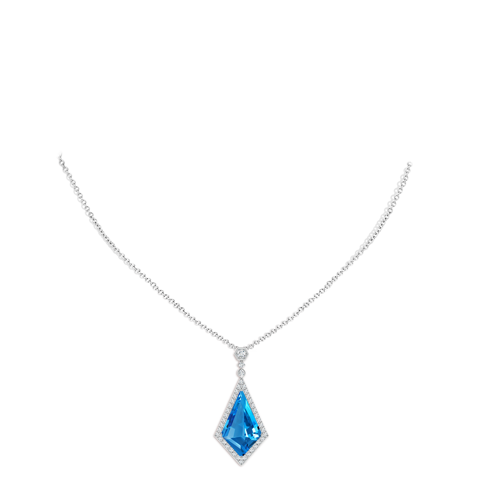 22.19x13.94x7.07mm AAAA GIA Certified Moroccan Style Kite-Shaped Swiss Blue Topaz Pendant in White Gold pen