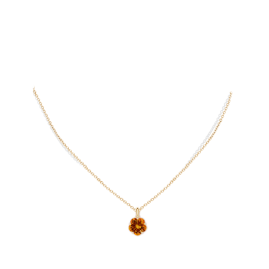 10mm AAAA Solitaire Five-Petal Flower Citrine Pendant in Yellow Gold body-neck