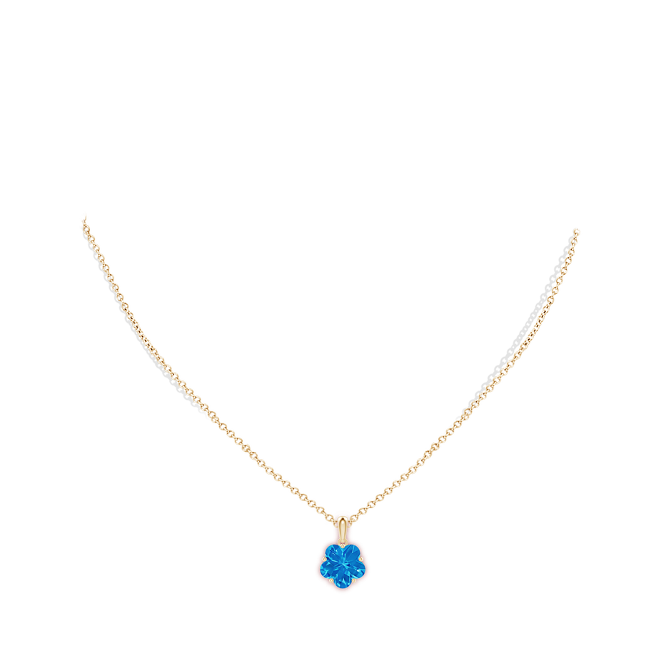 10mm AAAA Classic Five-Petal Flower Swiss Blue Topaz Pendant in Yellow Gold body-neck