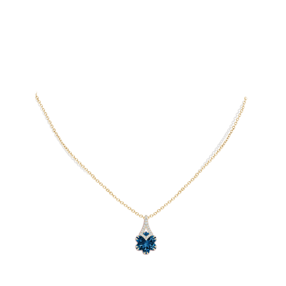 10mm AAAA Snowflake-Cut London Blue Topaz Kite-Shaped Bale Pendant in Yellow Gold body-neck