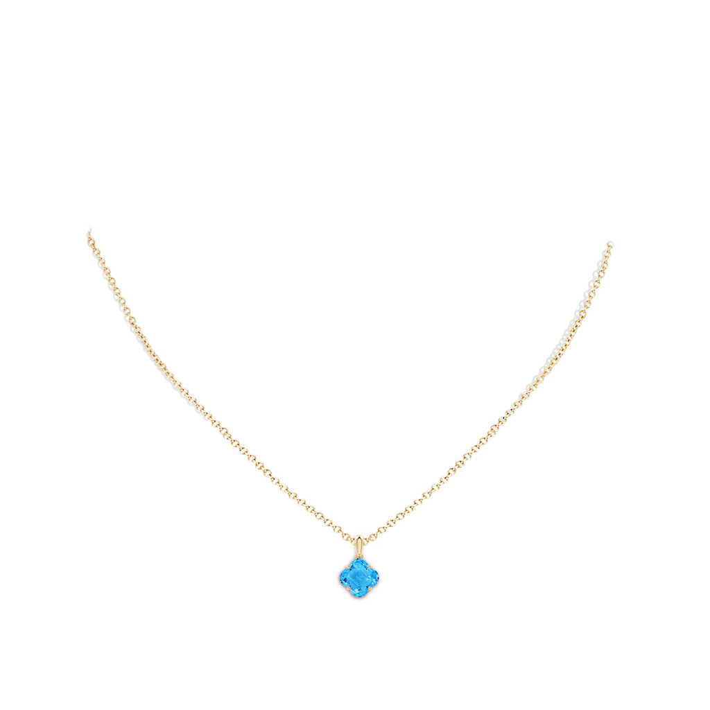 8mm AAAA Clover-Shaped Swiss Blue Topaz Solitaire Pendant in Yellow Gold Body-Neck