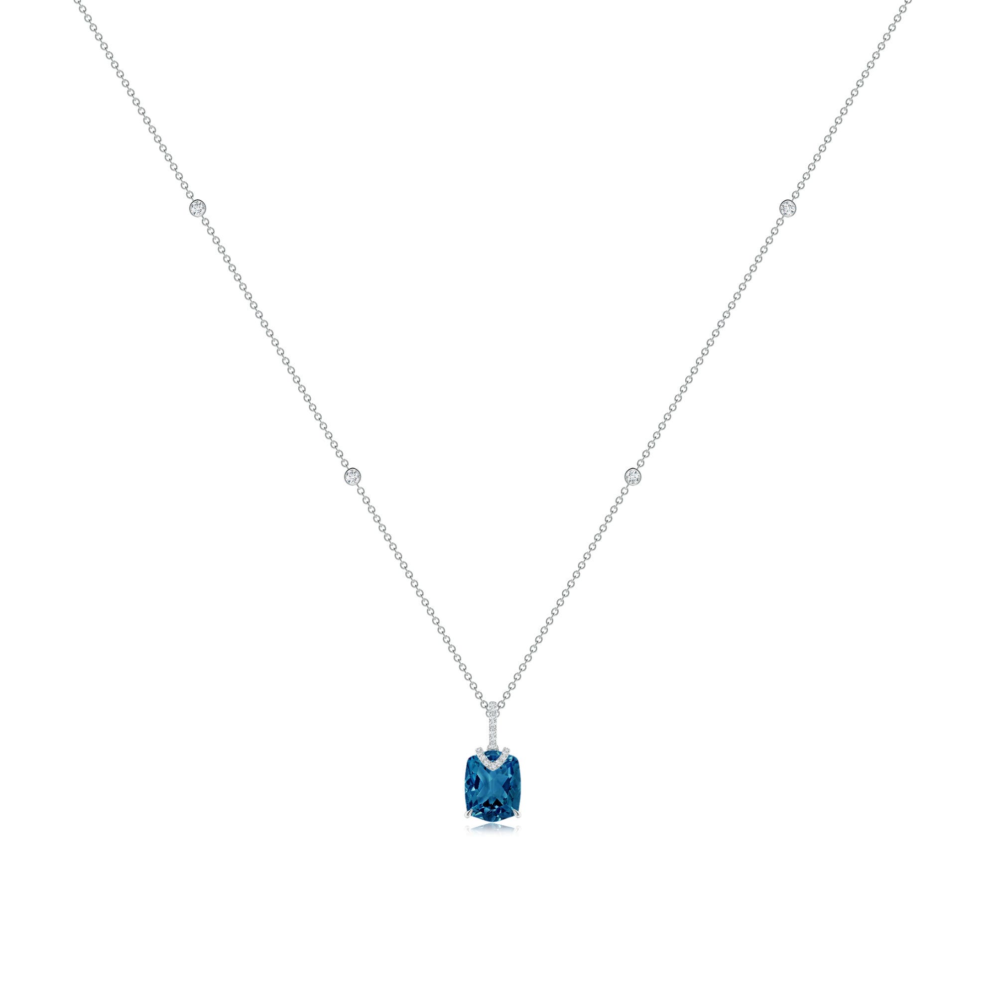 AAAA - London Blue Topaz / 3.56 CT / 14 KT White Gold